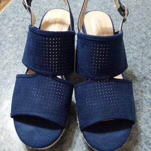 Wonem's shoes